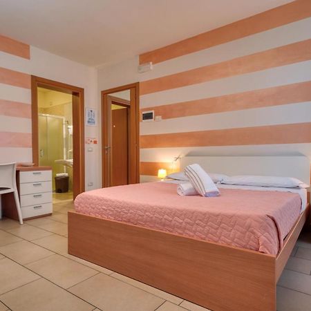The Lighthouse Rooms Lazise Esterno foto
